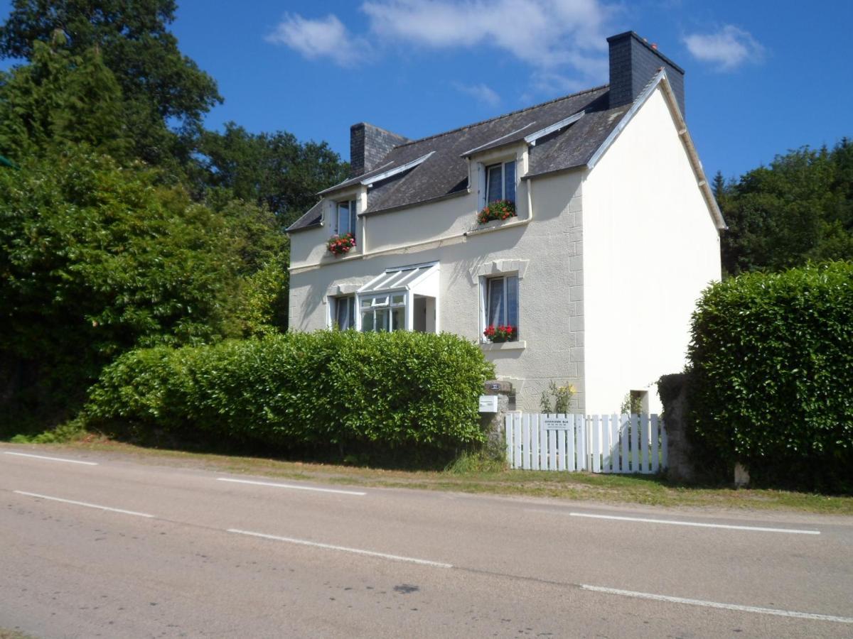 Riverside Bed And Breakfast Huelgoat Exteriör bild